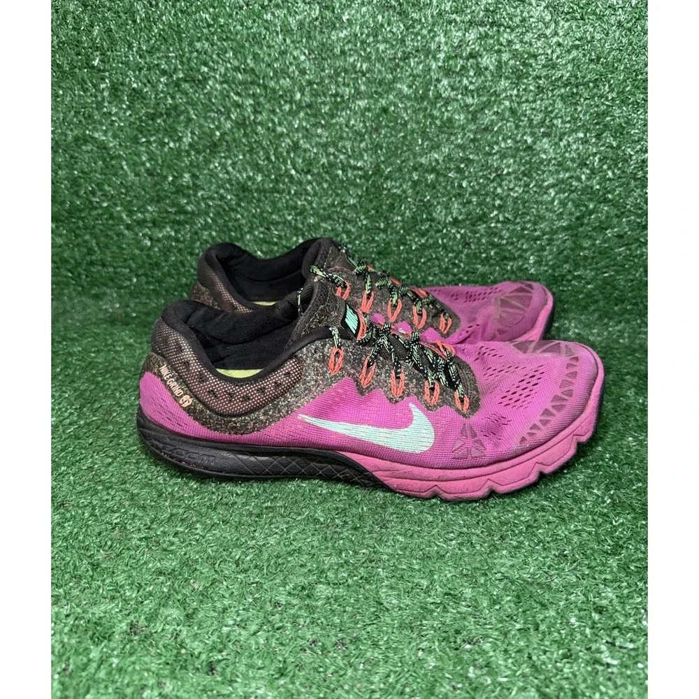 Nike Shoes Womens‎ Size 9 Zoom Kiger 2 Pink Trail Comfort Road Running Sneakers